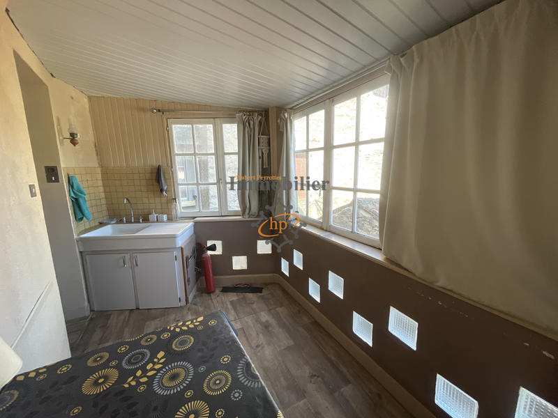 Maison - 159 m² - 11 pièces