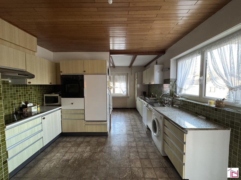 Maison - 188 m² - 6 pièces