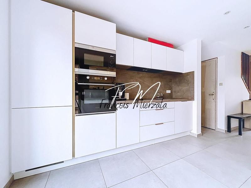 Maison - 81 m² - 5 pièces