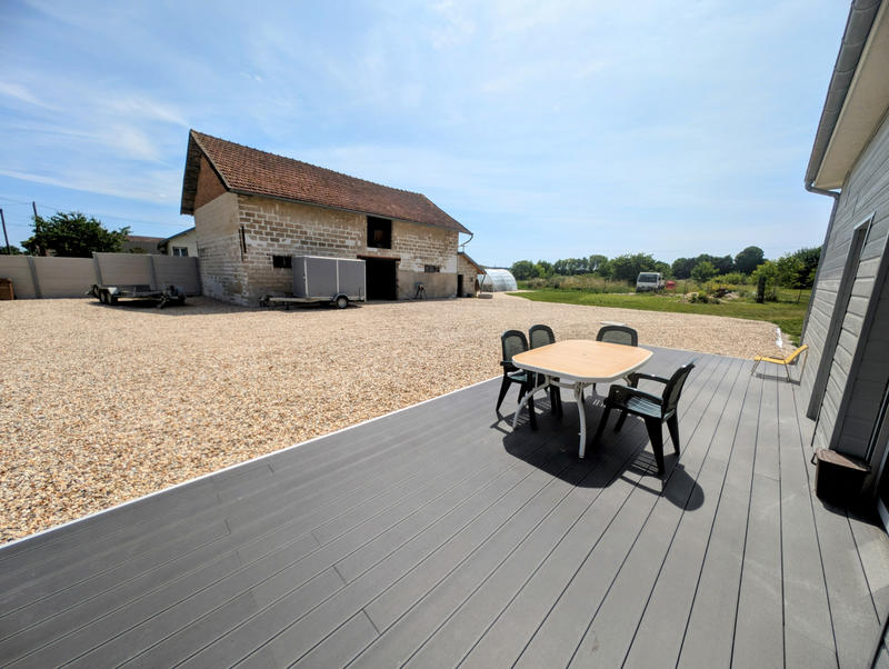 Maison - 204 m² - 6 pièces