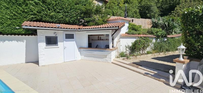 Maison - 122 m² - 6 pièces