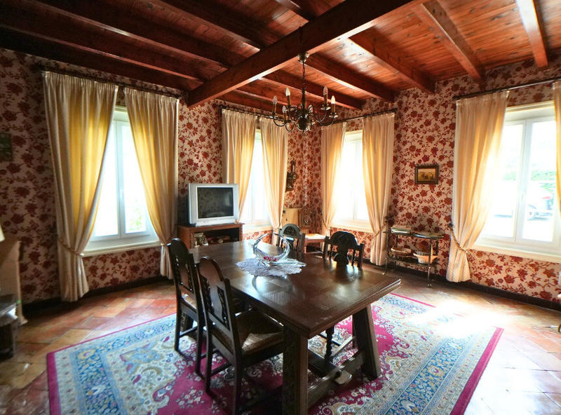 Maison ancienne - 136 m² - 4 pièces