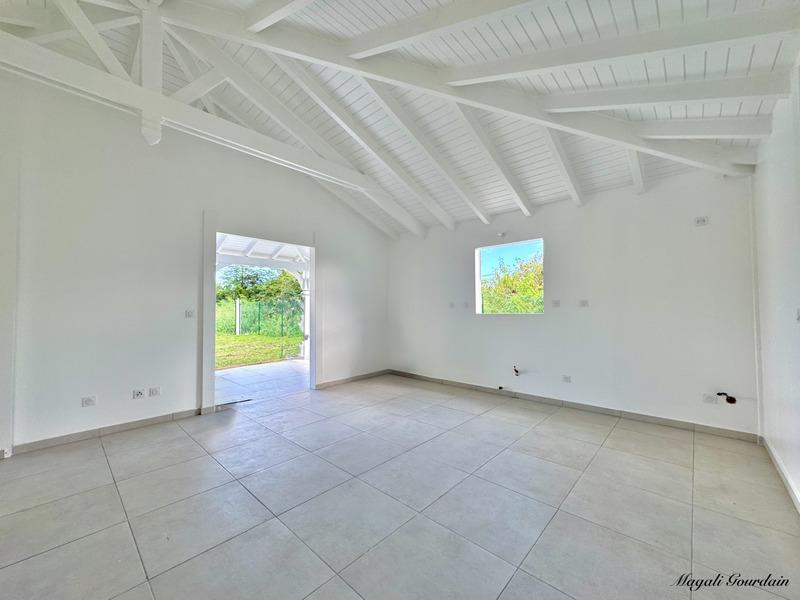 Maison - 91 m² - 6 pièces