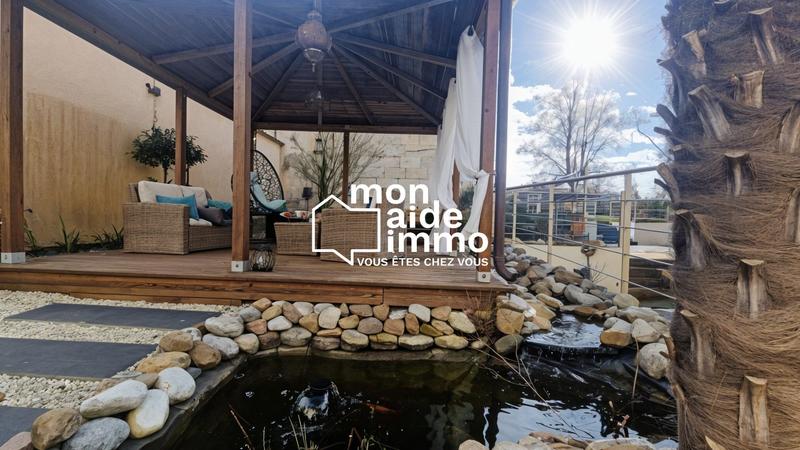 Maison ancienne - 586 m² - 8 pièces