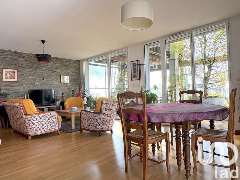 Appartement - 104 m² - 4 pièces