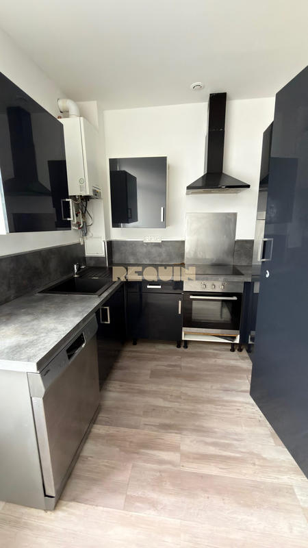 Appartement - 64 m² - 5 pièces