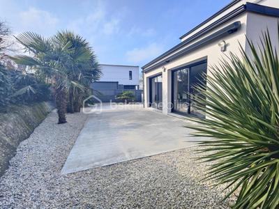 Maison - 152 m² - 6 pièces