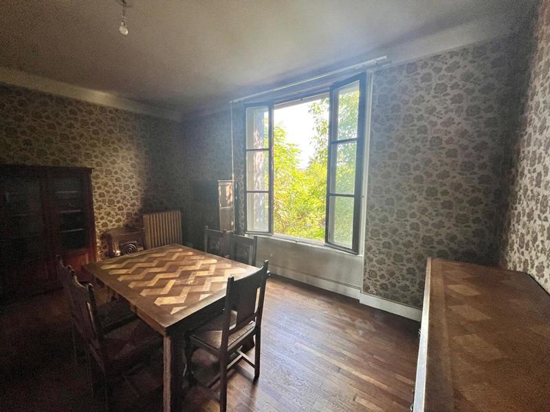 Maison - 163 m² - 6 pièces