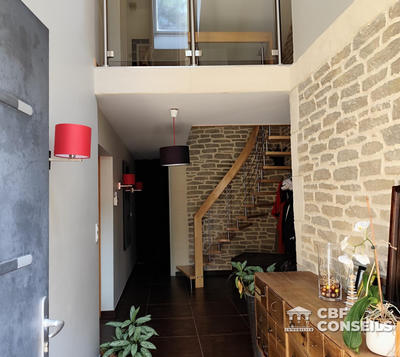 Maison - 200 m² - 8 pièces