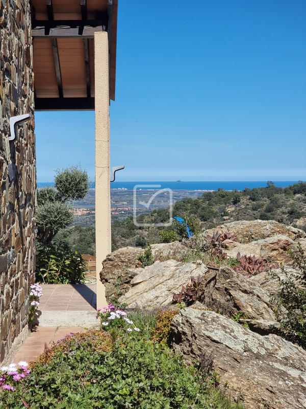 Propriété - 130 m² - 4 pièces