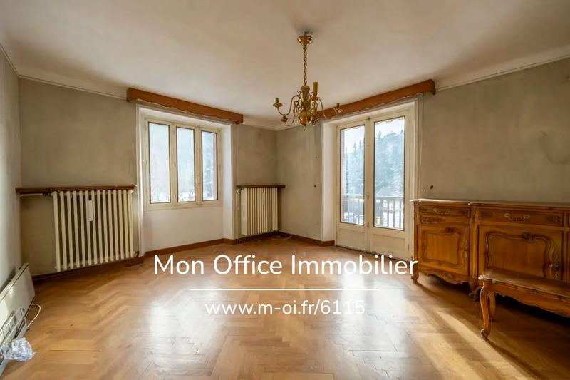 Maison - 713 m² - 10 pièces