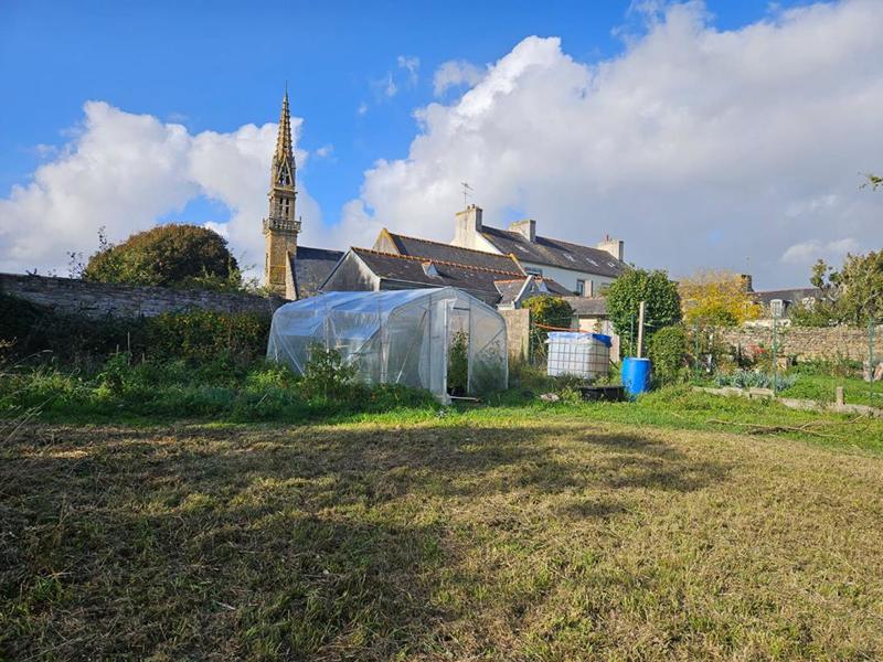 Terrain constructible - 2 035 m²