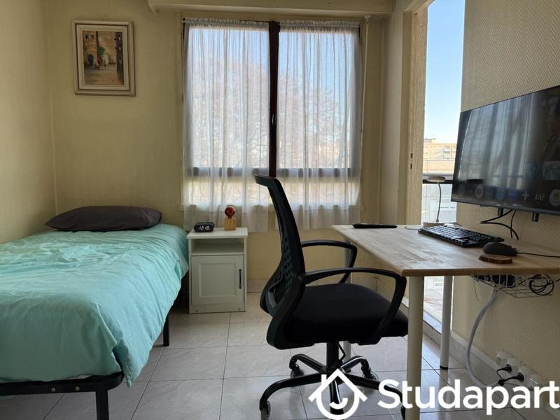 Chambre - 12 m² - 1 pièce