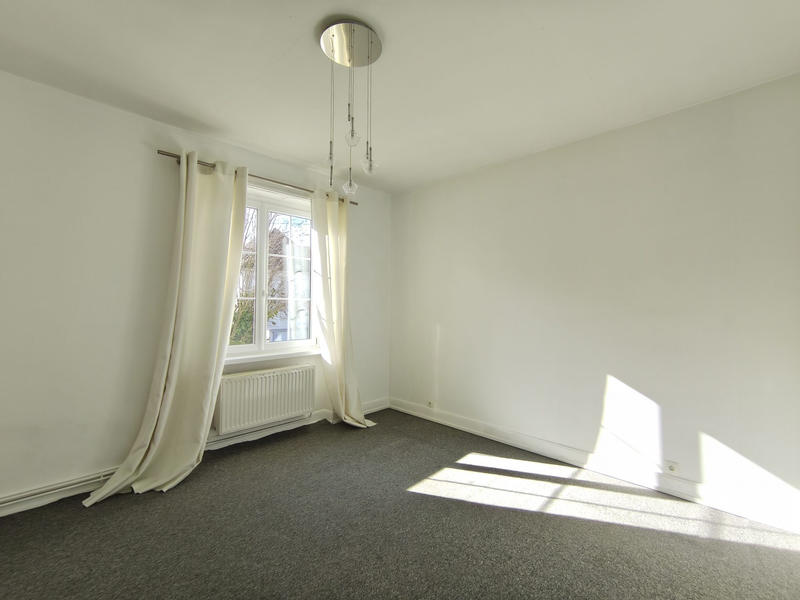 Appartement - 95 m² - 5 pièces