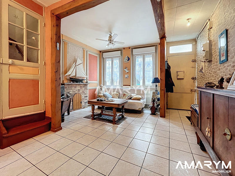 Maison - 90 m² - 5 pièces