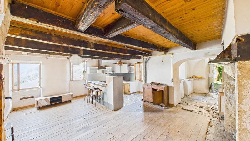 Maison - 92 m² - 4 pièces