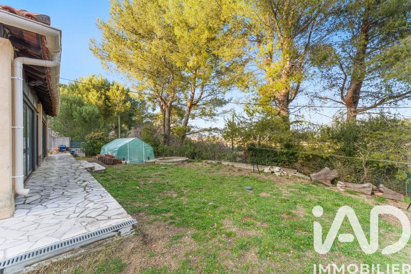 Maison - 95 m² - 4 pièces