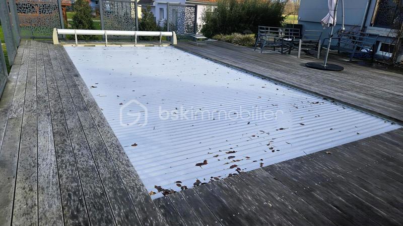 Maison traditionnelle - 154 m² - 5 pièces