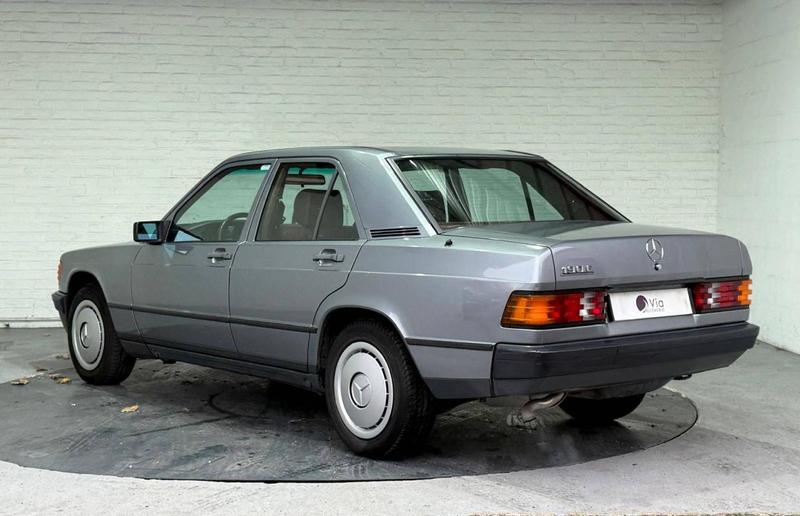 Mercedes 190 E W 201 2.0 premiere main