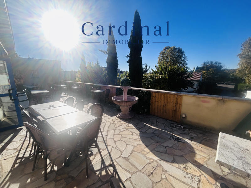 Local commercial - 790 m² - 3 pièces