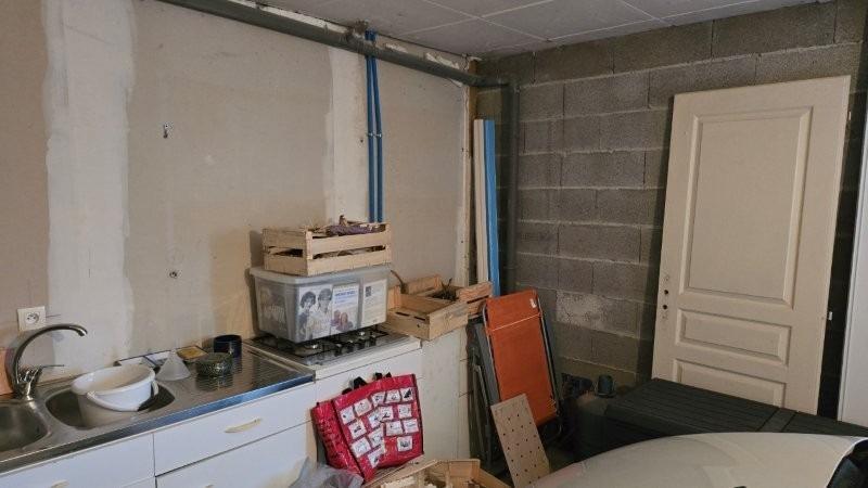 Maison - 1 320 m² - 5 pièces