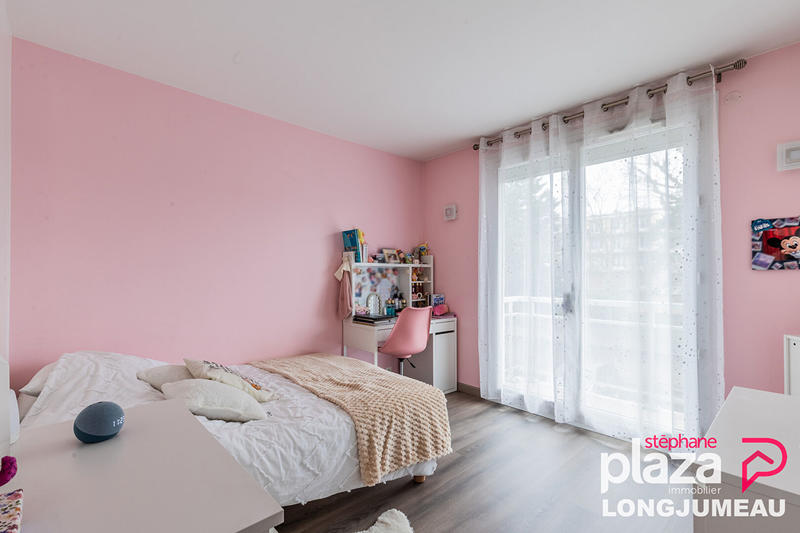 Appartement - 90 m² - 5 pièces