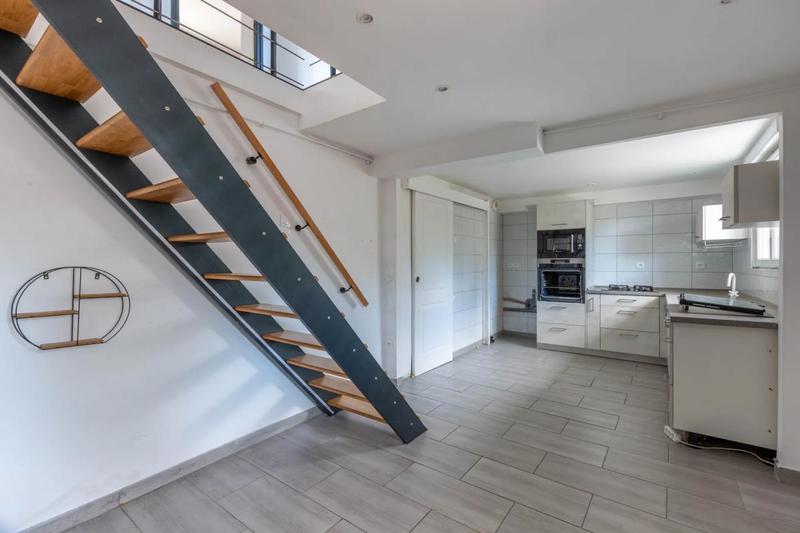 Maison - 150 m² - 7 pièces