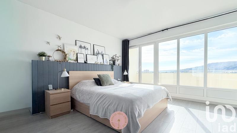 Appartement - 82 m² - 3 pièces