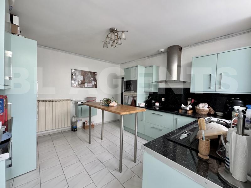 Maison - 150 m² - 5 pièces