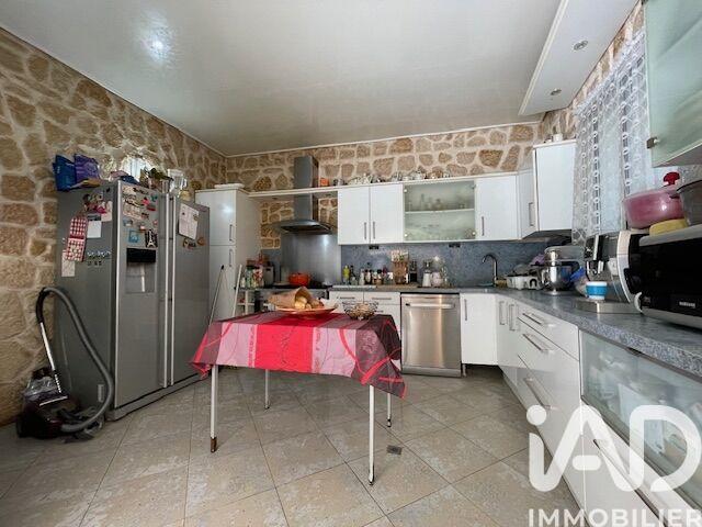 Maison - 93 m² - 4 pièces