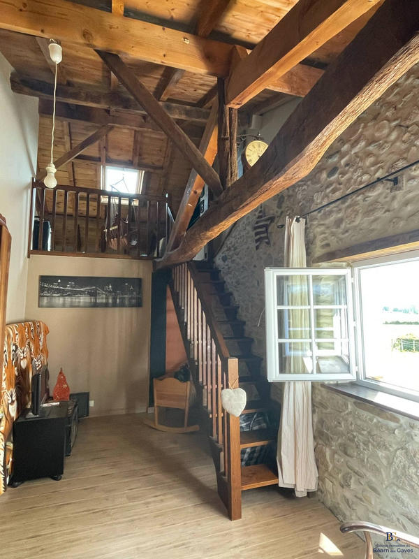 Maison ancienne - 343 m² - 9 pièces