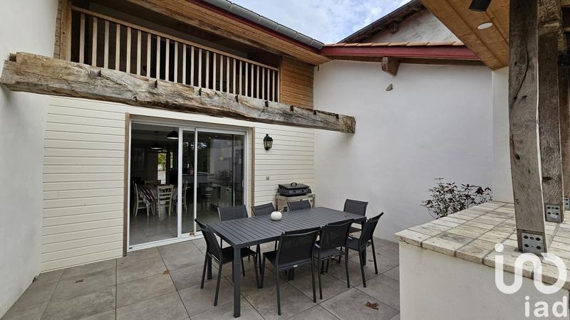 Maison de village - 385 m² - 14 pièces