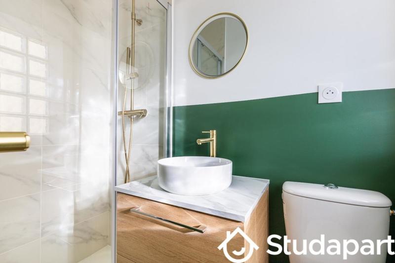 Chambre - 13 m² - 1 pièce