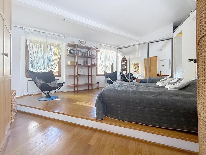 Loft - 64 m² - 2 pièces