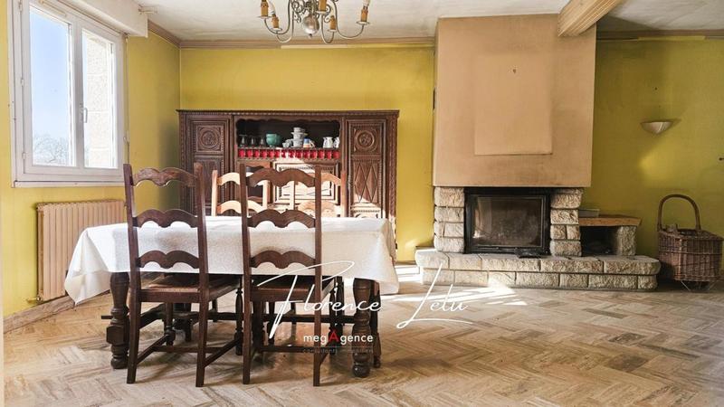 Maison traditionnelle - 131 m² - 6 pièces