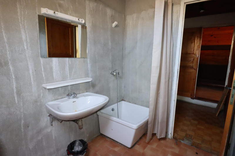 Maison - 228 m² - 9 pièces