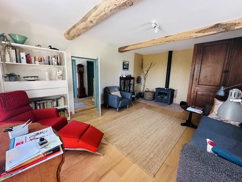 Propriété - 300 m² - 12 pièces