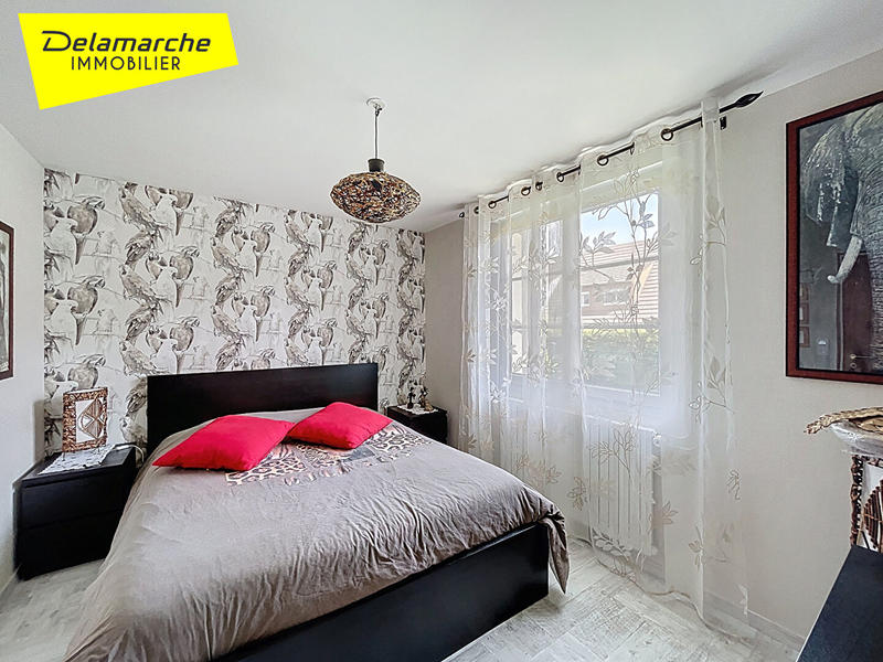 Maison - 260 m² - 9 pièces