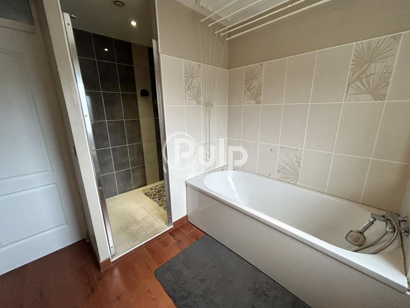 Maison - 140 m² - 7 pièces