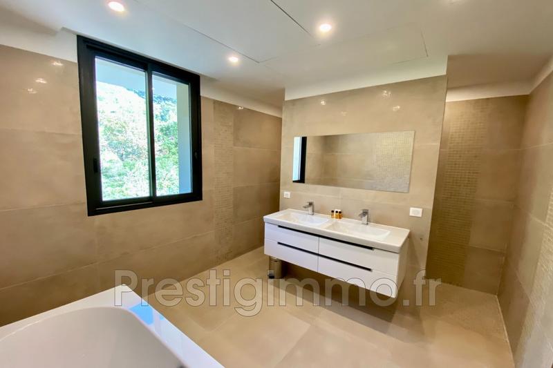 Maison contemporaine - 250 m² - 5 pièces