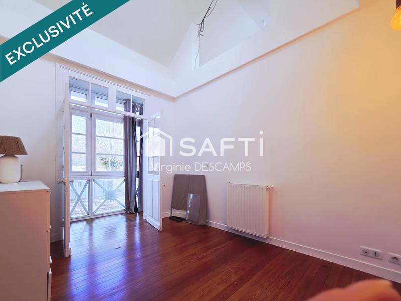 Maison - 198 m² - 7 pièces