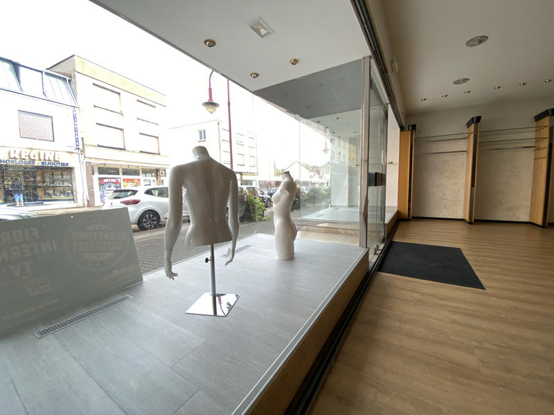 Local commercial - 97 m²