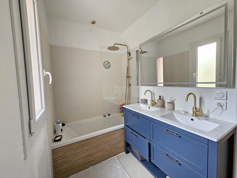 Maison - 86 m² - 4 pièces