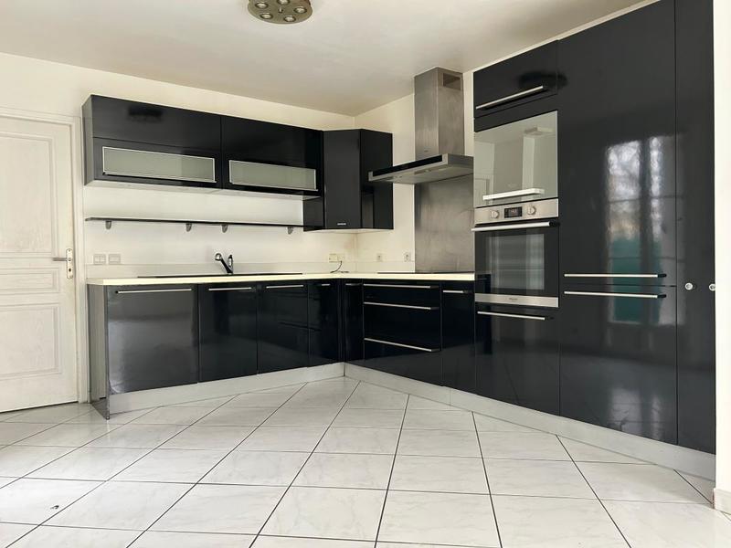 Maison - 142 m² - 5 pièces