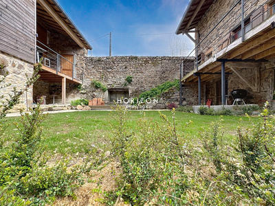 Maison ancienne - 540 m² - 13 pièces