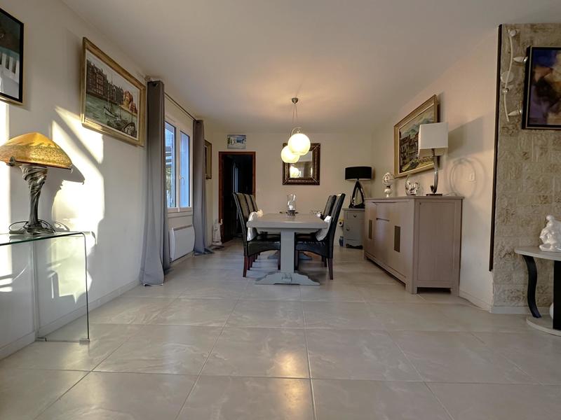 Maison - 163 m² - 7 pièces