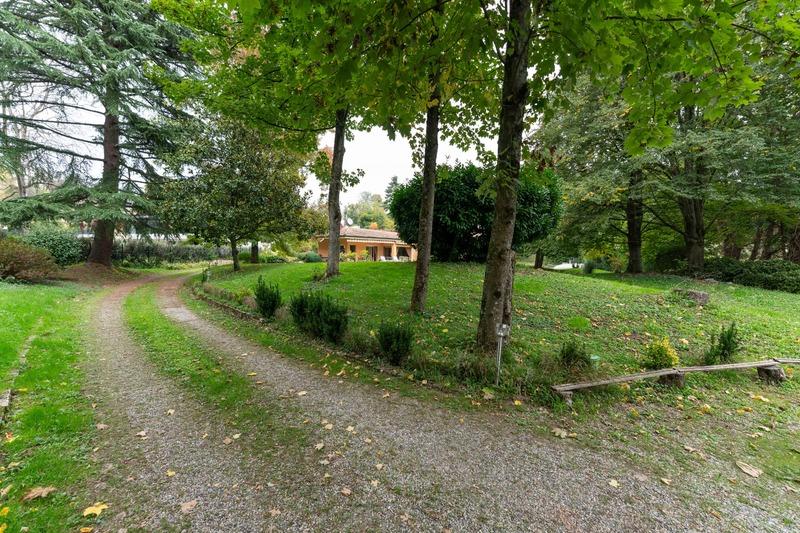 Maison - 333 m² - 9 pièces