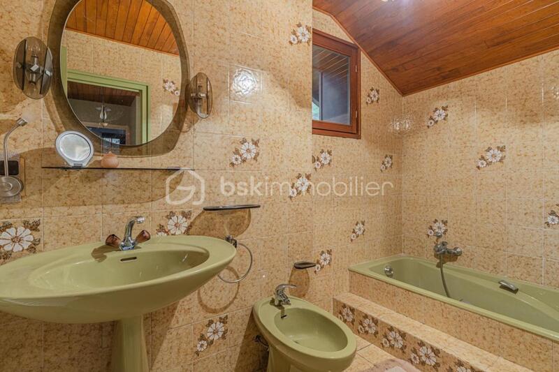 Maison - 92 m² - 4 pièces