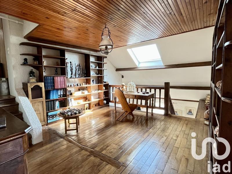 Maison - 182 m² - 7 pièces