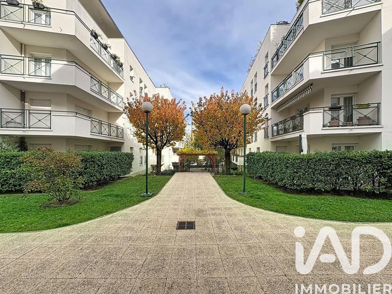 Appartement - 93 m² - 3 pièces